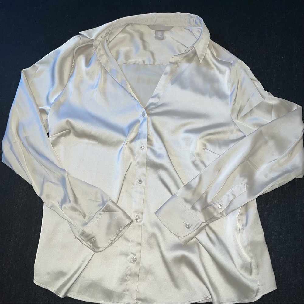 H&M NWOT Satin Blouse Light Beige